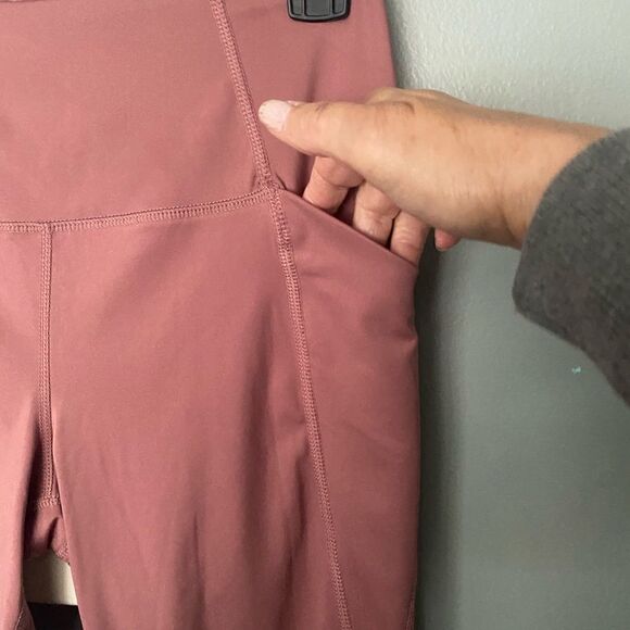 Velocity athletic leggings with pockets size small - Picture 5 of 6